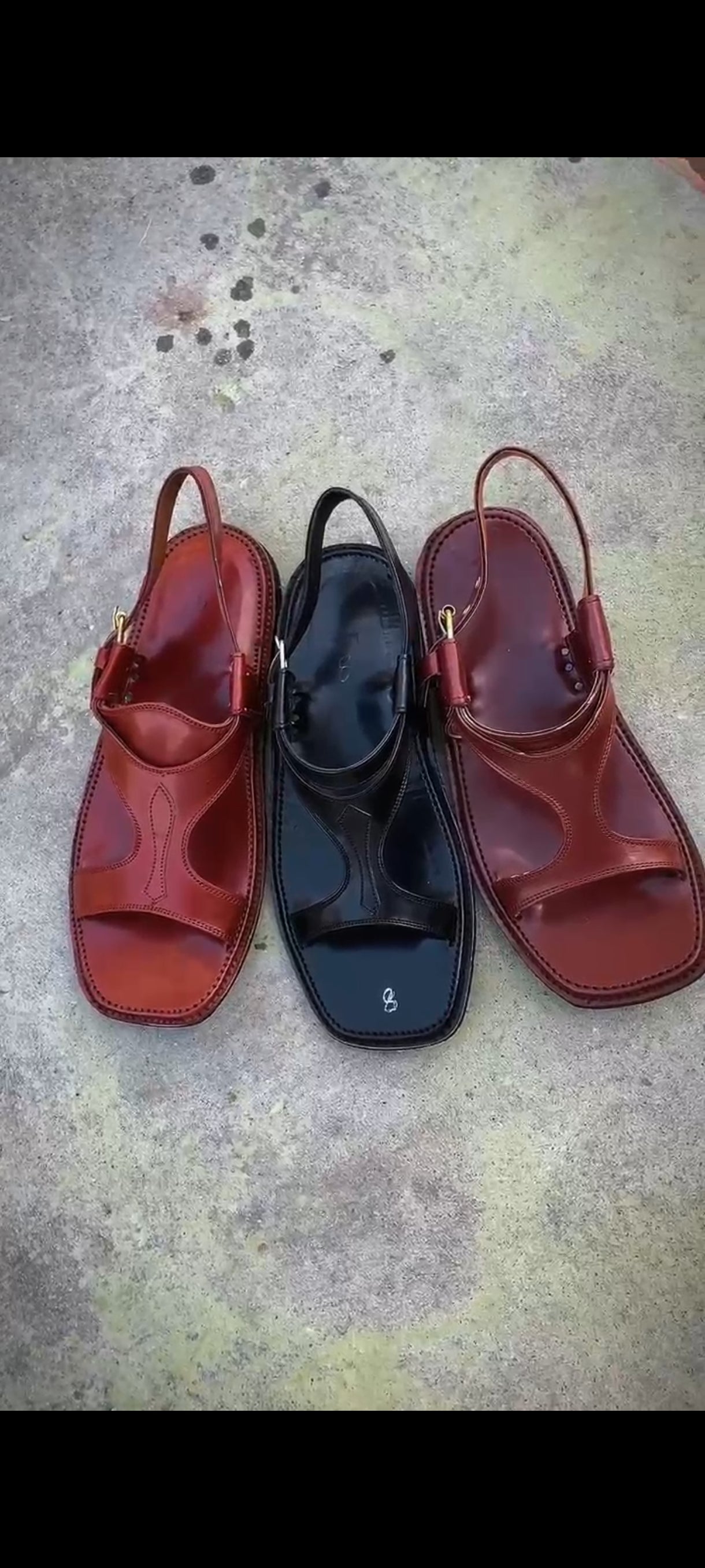 Mukammal waterproof 1 Saal ki warranty  Rs.